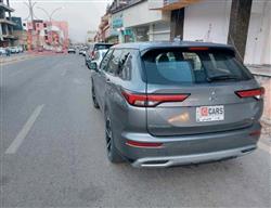 ميتسوبيشي اوتلاندر